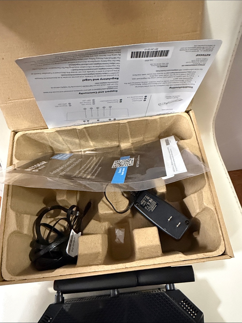 Netgear Nighthawk AX1800 WiFi 6 Router (R6700AX) - Picture 3 of 7